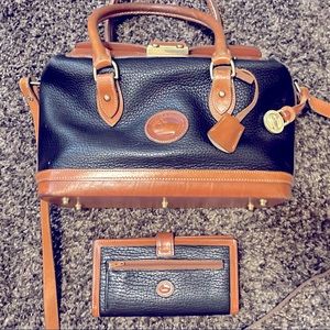 RARE Vintage Dooney & Bourke leather doctor bag & wallet!